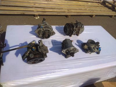 Лот: 18928740. Фото: 1. Навесное EJ20 Subaru legaci. Двигатель и элементы двигателя