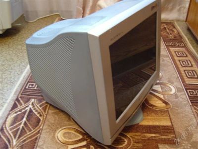 Лот: 1575616. Фото: 1. Монитор CRT LG FLATRON F700P... ЭЛТ-мониторы