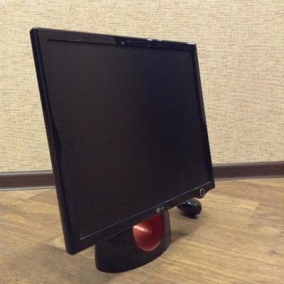Лот: 6180975. Фото: 1. Монитор LG Flatron L1900R - BF. ЖК-мониторы