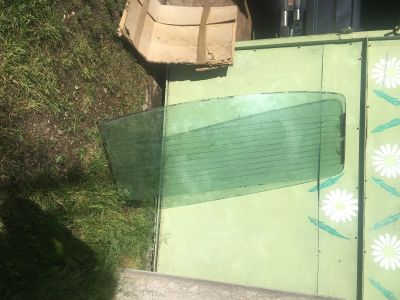 Лот: 16082885. Фото: 1. Заднее стекло волга 3102. Другое (автозапчасти)