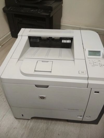 Лот: 15691443. Фото: 1. Принтер HP P3015. Лазерные принтеры