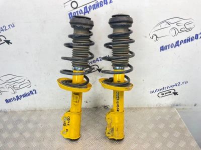 Лот: 25061981. Фото: 1. стойки Chevrolet Cruze J300. Двигатель и элементы двигателя