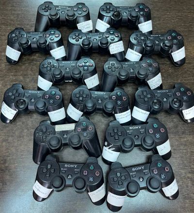 Лот: 19006335. Фото: 1. Геймпады для PlayStation 3 Dualshock... Аксессуары для игровых приставок, консолей, геймпады
