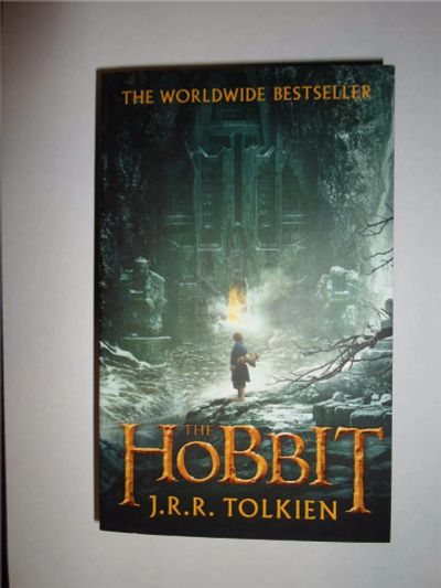 Лот: 10430896. Фото: 1. J.R.R. Tolkien - The Hobbit. Художественная