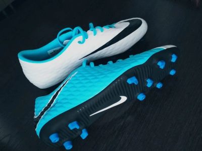 Лот: 9896786. Фото: 1. Бутсы Nike tiempo. Другое (обмундирование и экипировка)