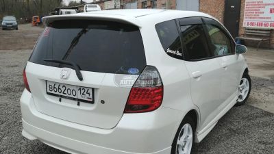 Лот: 20965742. Фото: 1. Honda Fit Jazz 2003-2007 спойлер... Детали тюнинга