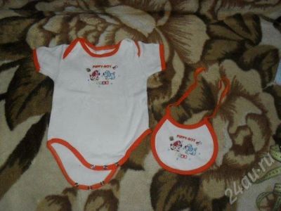 Лот: 704740. Фото: 1. Боди со слюнявчиком. Другое (дети растут)