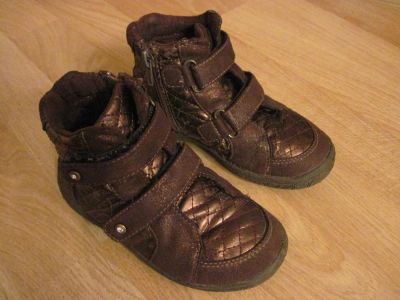 Лот: 7096945. Фото: 1. Ботиночки демисезонные для девочки... Ботинки