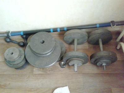 Лот: 9147826. Фото: 1. Штанга и гантели общий вес больше... Штанги, блины