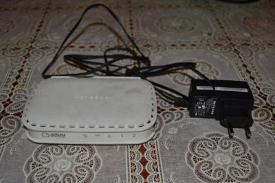 Лот: 4369596. Фото: 1. Продам wi-fi роутер Netgear n150... WiFi, Bluetooth адаптеры