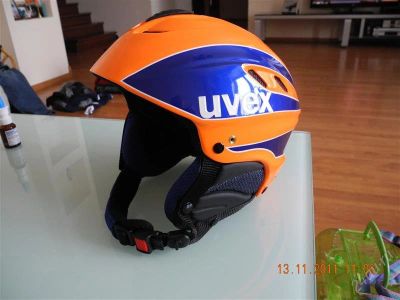Лот: 1336586. Фото: 1. Шлем UVEX р.L 59-60. Другое (лыжи)