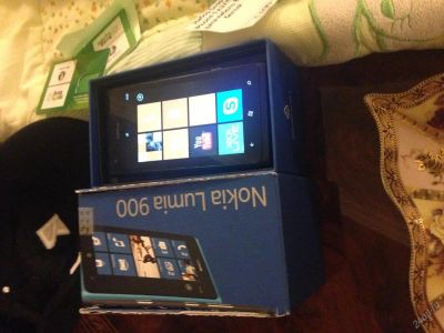 Лот: 4766706. Фото: 1. nokia lumia 900 в отличном состоянии. Кнопочные мобильные телефоны