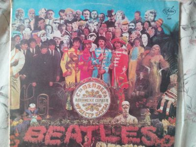 Лот: 10361313. Фото: 1. Виниловая пластинка Beatles 1992. Другое (музыкальные инструменты и оборудование)