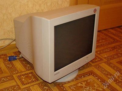 Лот: 528710. Фото: 1. Монитор 17" Samtron 76DF. ЭЛТ-мониторы