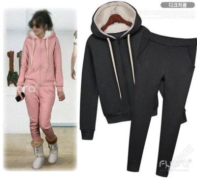 Лот: 2606538. Фото: 1. Теплый спортивный костюм. Новый... Костюмы