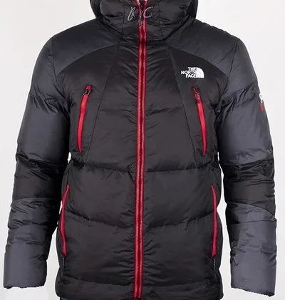 Лот: 12590345. Фото: 1. Зимняя куртка The North Face. Зимняя спортивная одежда