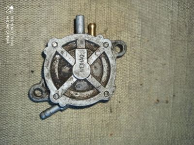 Лот: 17540395. Фото: 1. Бензонасос мопеда. Запчасти