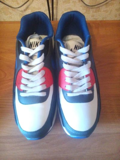 Лот: 7687696. Фото: 1. Кроссовки NIKE AIR MAX 39 размер... Кеды, кроссовки, слипоны