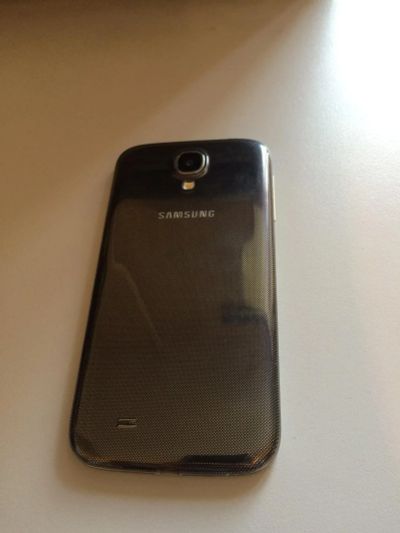 Лот: 7436733. Фото: 1. Samsung GT-I9500 трубка S4. Кнопочные мобильные телефоны