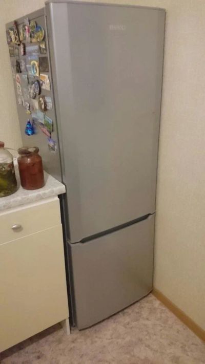 Лот: 10899377. Фото: 1. Холодильник Beko Cs 325000 S... Холодильники, морозильные камеры