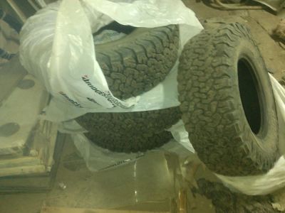 Лот: 10674532. Фото: 1. Продам шины BFGoodrich All-terrain... Шины