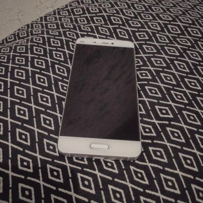 Лот: 8113286. Фото: 1. Xiaomi Mi5 32 гб. - обмен. Смартфоны