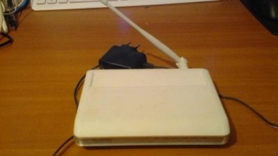 Лот: 5926642. Фото: 1. Wi-Fi Роутер ASUS WL-520GU. Маршрутизаторы (роутеры)