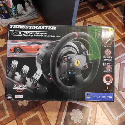 Лот: 17904266. Фото: 1. Руль 30cm ThrustMaster T300 Ferrari... Рули, джойстики