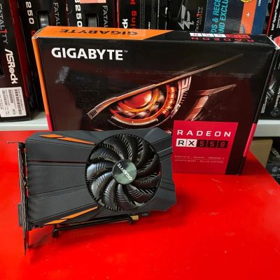 Лот: 16080950. Фото: 1. Видеокарта Gigabyte AMD Radeon... Видеокарты