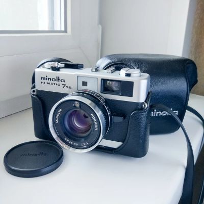 Лот: 11031742. Фото: 1. Minolta HI-Matic 7sII. Плёночные дальномерные, шкальные