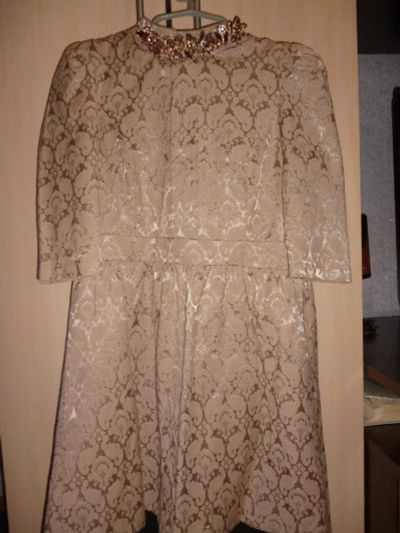 Лот: 8717131. Фото: 1. бежевое платье. Платья