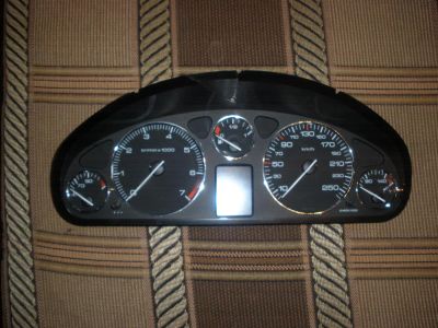 Лот: 3557950. Фото: 1. Приборная панель на Peugeot 407. Салон