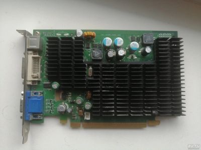 Лот: 12710815. Фото: 1. GeForce 7300GT (EN7300GT Silent... Видеокарты