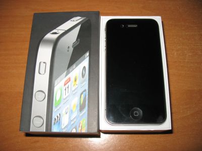 Лот: 4025045. Фото: 1. Продам Iphone 4 16Gb Black полный... Смартфоны