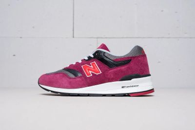 Лот: 11617818. Фото: 1. Кроссовки New Balance 997. Кеды, кроссовки, слипоны