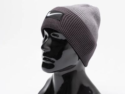 Лот: 21115463. Фото: 1. Шапка Nike. Шарфы, платки