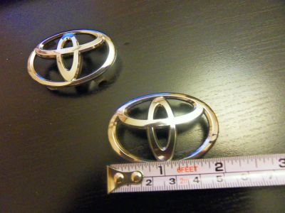 Лот: 3543314. Фото: 1. Значок Toyota крепостной. Другое (оснащение, оборудование, аксессуары)