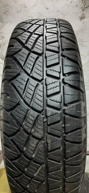 Лот: 19165118. Фото: 1. 225/75R16 108H Michelin Latitude... Шины