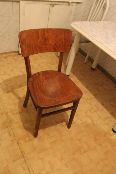 Лот: 7304488. Фото: 1. стул деревянный. Столы, стулья, обеденные группы