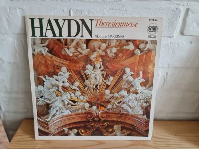 Лот: 20286845. Фото: 1. Пластинка LP Haydn, Neville Marriner... Аудиозаписи