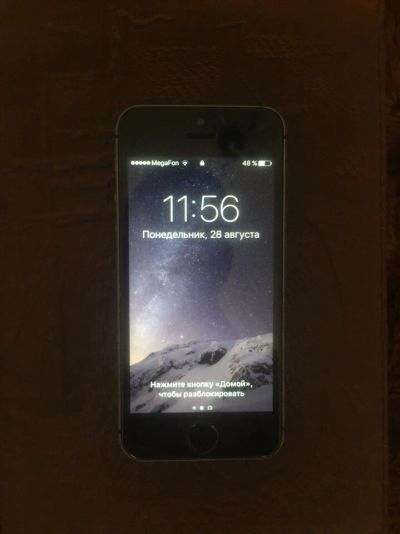 Лот: 10183915. Фото: 1. Iphone 5s 16gb. Смартфоны