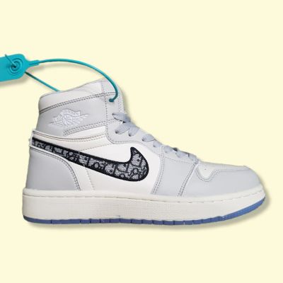 Лот: 18767834. Фото: 1. Кроссовки NIKE Air Jordan. Кеды, кроссовки, слипоны