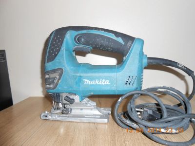 Лот: 4086644. Фото: 1. Продам лобзик Makita 4350FCT в... Электроинструмент