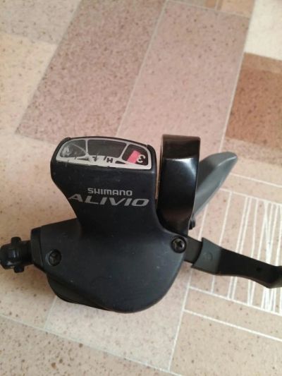 Лот: 6446628. Фото: 1. Манетка Shimano Alivio, 3 скорости... Запчасти