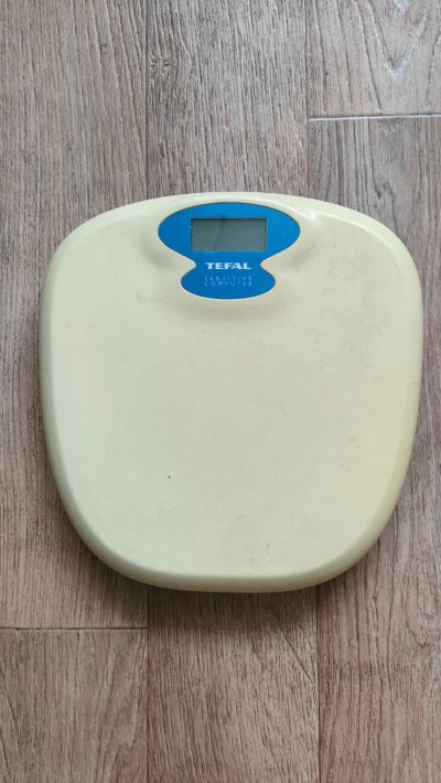 Лот: 19270350. Фото: 1. Весы напольные Tefal. Весы напольные