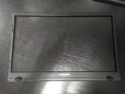 Лот: 11164107. Фото: 1. Рамка матрицы ноутбука NP300V5A... Корпуса, блоки питания
