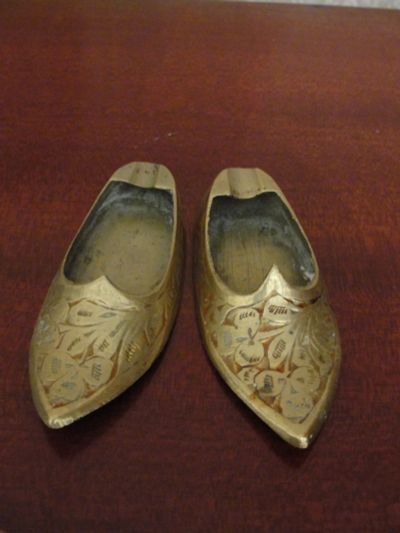 Лот: 12882475. Фото: 1. Восточные туфли латунь с эмалью. Другое (коллекционирование, моделизм)