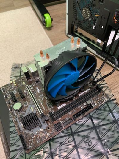 Лот: 20076877. Фото: 1. Intel i5 9400f + материнская плата... Процессоры