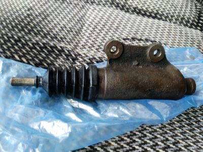 Лот: 15491635. Фото: 1. Рабочий цилиндр сцепления ГАЗ... Трансмиссия