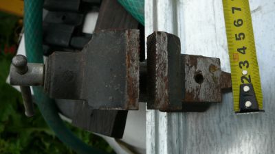 Лот: 16423580. Фото: 1. тиски 2. Ручной инструмент